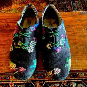 Osborn handmade eco-friendly Oxford Shoes.